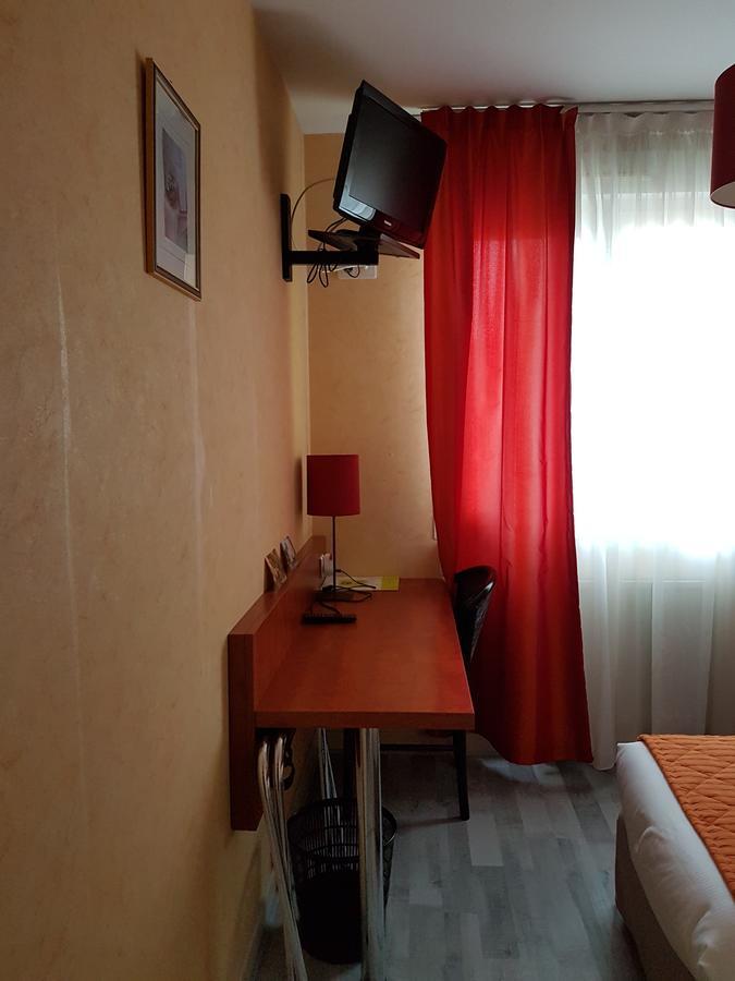 Logis Le Florina Hotel 2*